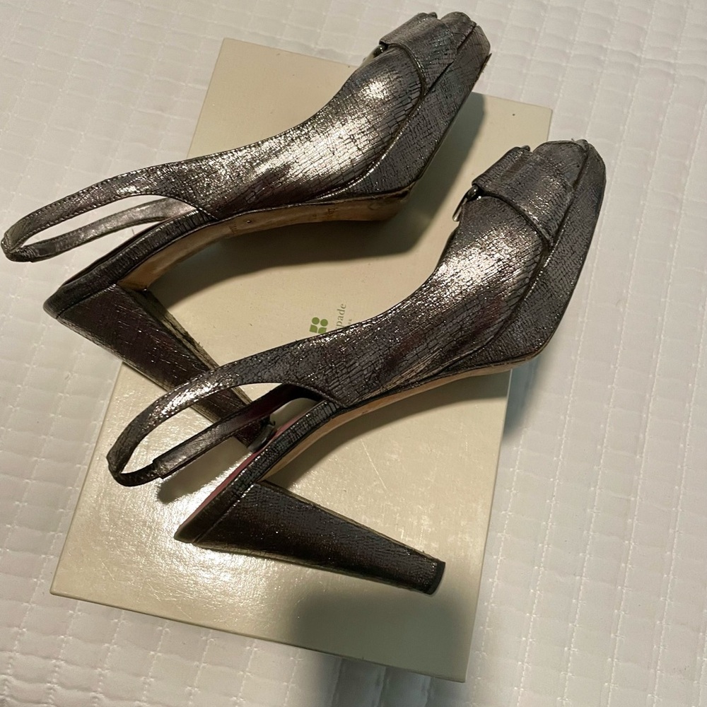 Kate spade grace hematite shoes